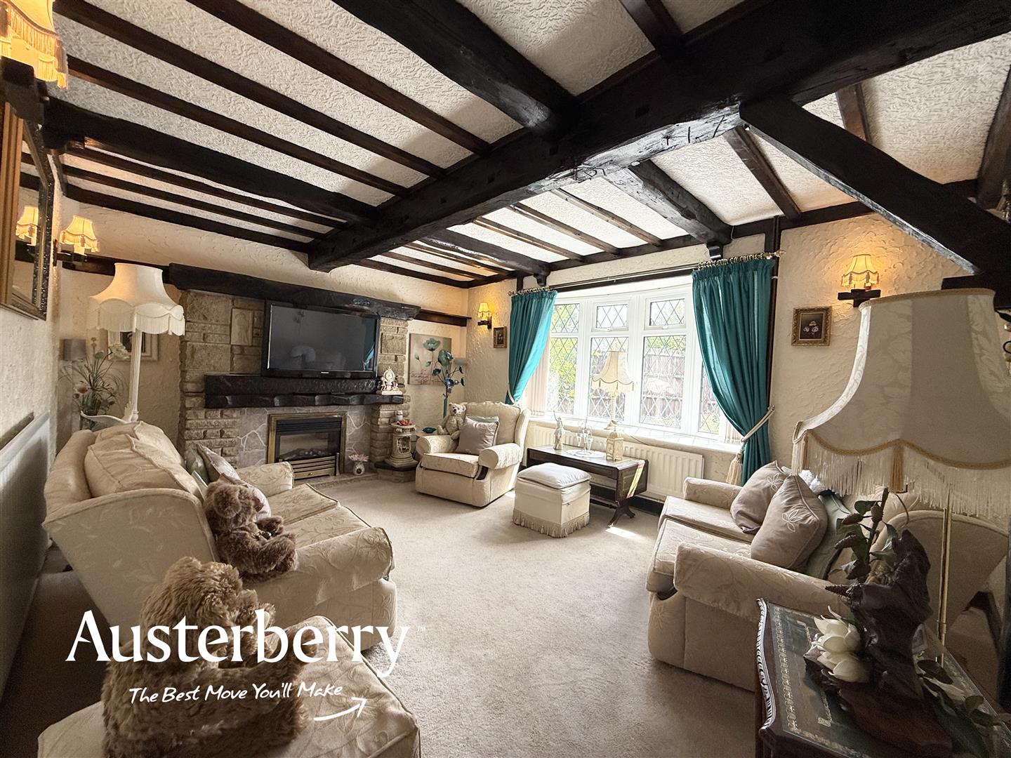 3 bed property in The Wood, Stoke-On-Trent